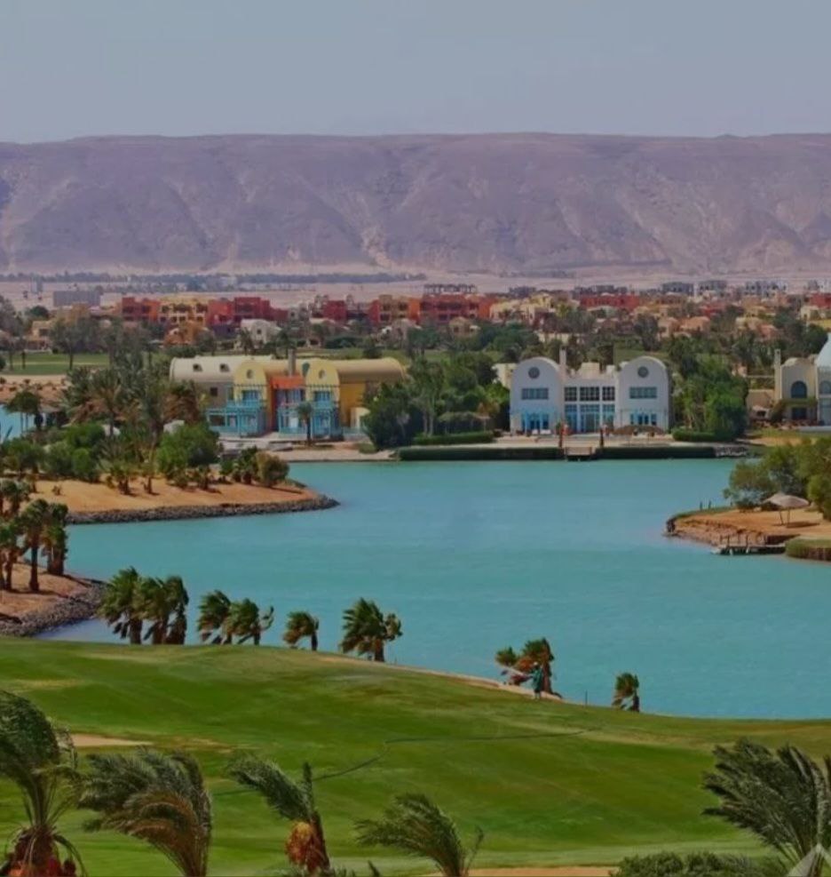 Эль Гуна на машине